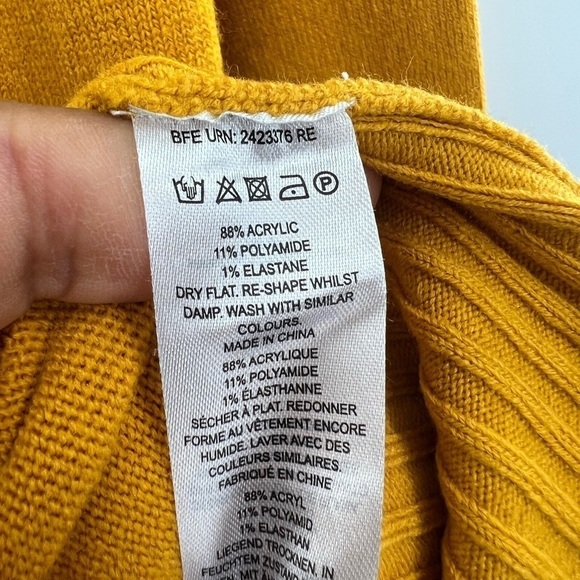 French Connection yellow gold sweater turtleneck size M - Picture 5 of 6